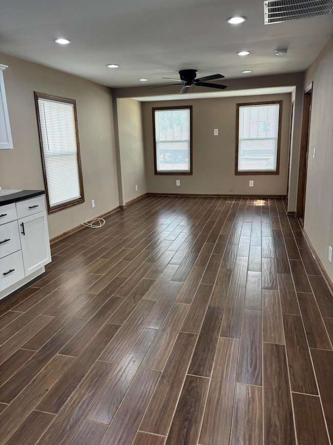 652 S State St, Hobart, IN 46342 - photo 6