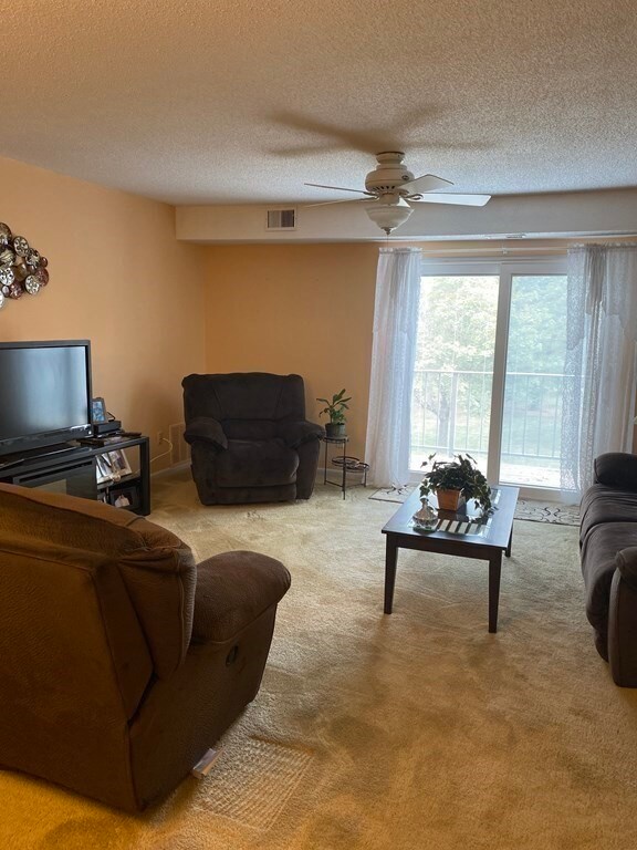 4700 N Main St unit 2K, Fall River, MA 02720 - photo 7