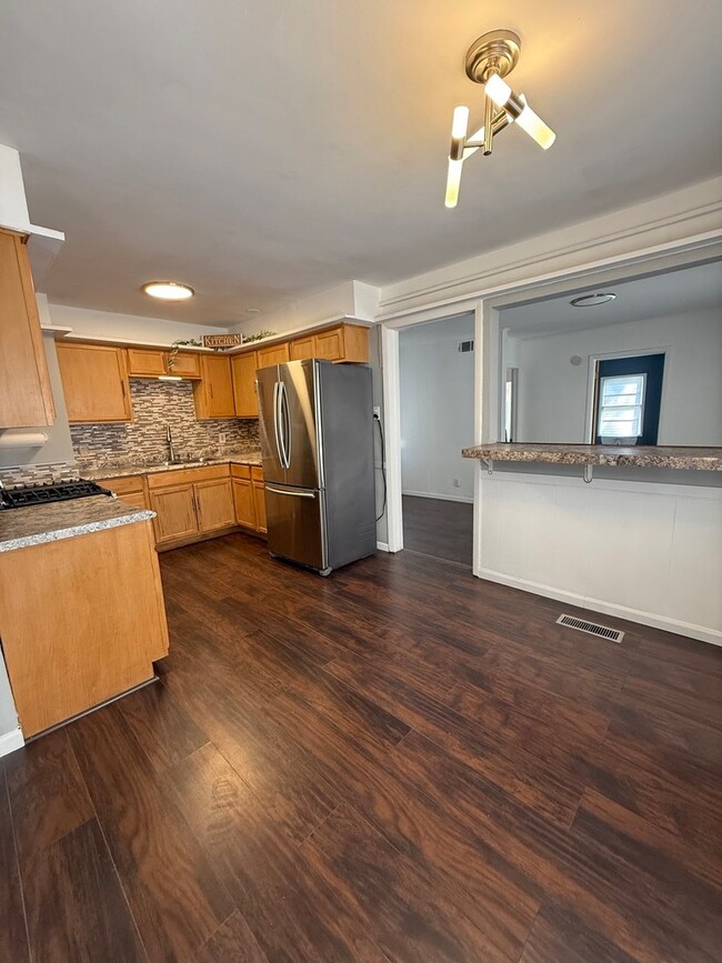 16939 Jodave Ave, Hazel Crest, IL 60429 - photo 7