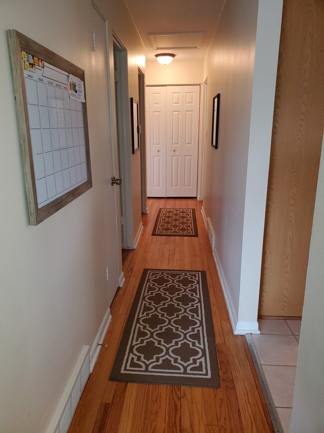 161 Rosedale Ave, Crystal Lake, IL 60014 - photo 6