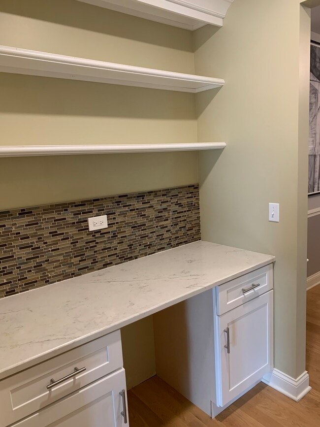 435 Bluegrass Pkwy, Oswego, IL 60543 - photo 5