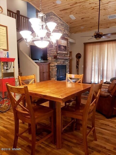 006_Dining Area