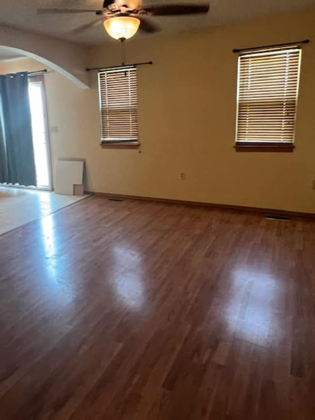 532 S Longbranch Dr, Maize, KS 67101 - photo 2