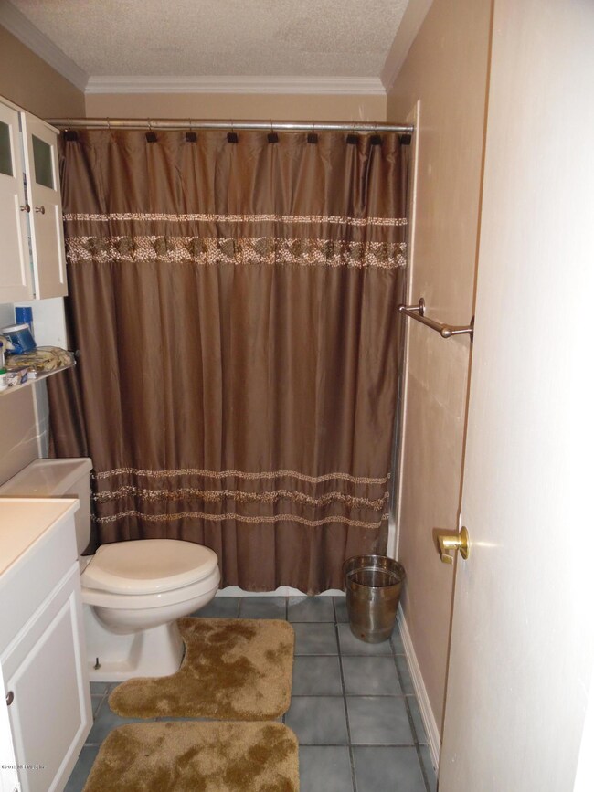 1662 El Camino Rd unit 4, Jacksonville, FL 32216 - photo 2