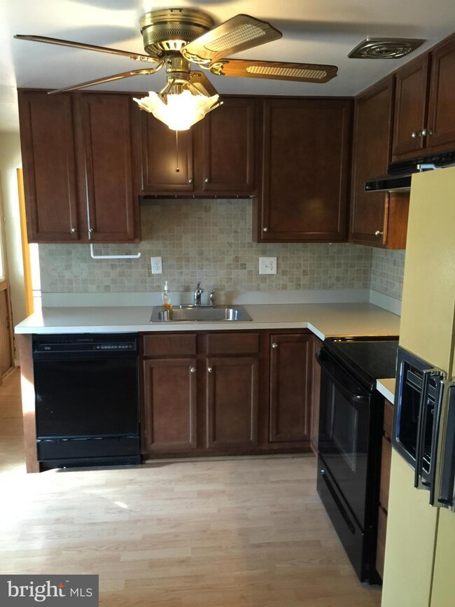 2418 Eugene Ave, Sparrows Point, MD 21219 - photo 7