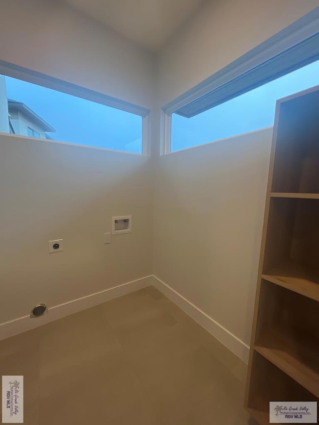 702 W Juniper Dr unit A-B, Harlingen, TX 78552 - photo 3