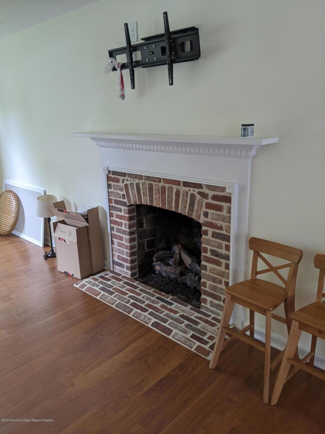 22 Village Ln, Middletown, NJ 07748 - photo 2