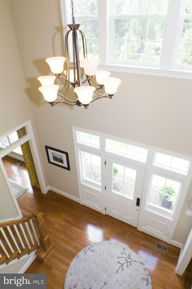 6799 Colby Crossing Way, Falls Church, VA 22046 - photo 4