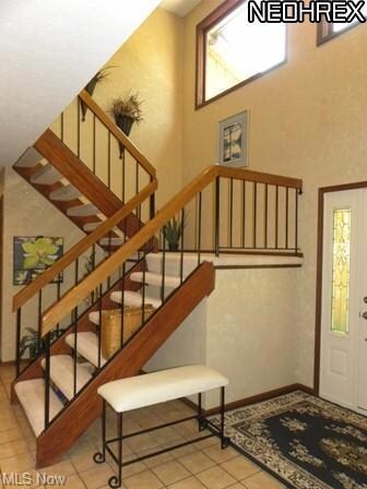 Dramatic two story foyer offers alot of natural light!