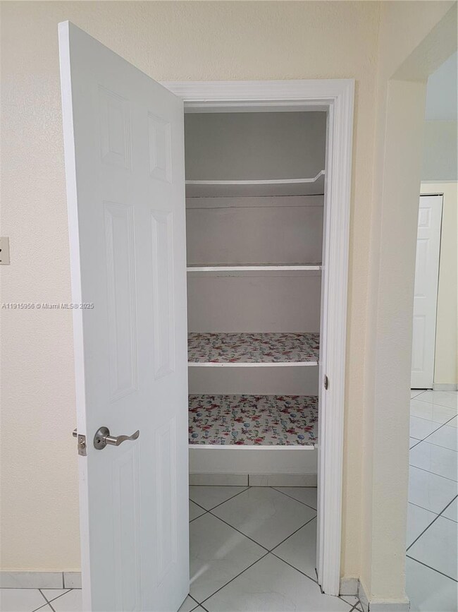 1037 W 23rd St unit Rear, Hialeah, FL 33010 - photo 5