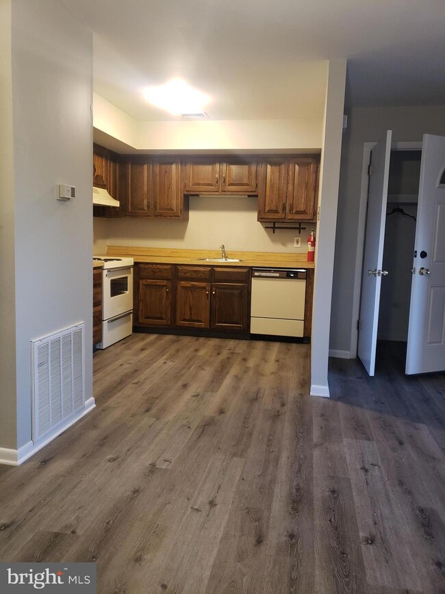 601 Grant Rd unit 41A, Folcroft, PA 19032 - photo 5