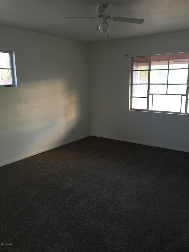 4857 E Scarlett St, Tucson, AZ 85711 - photo 6