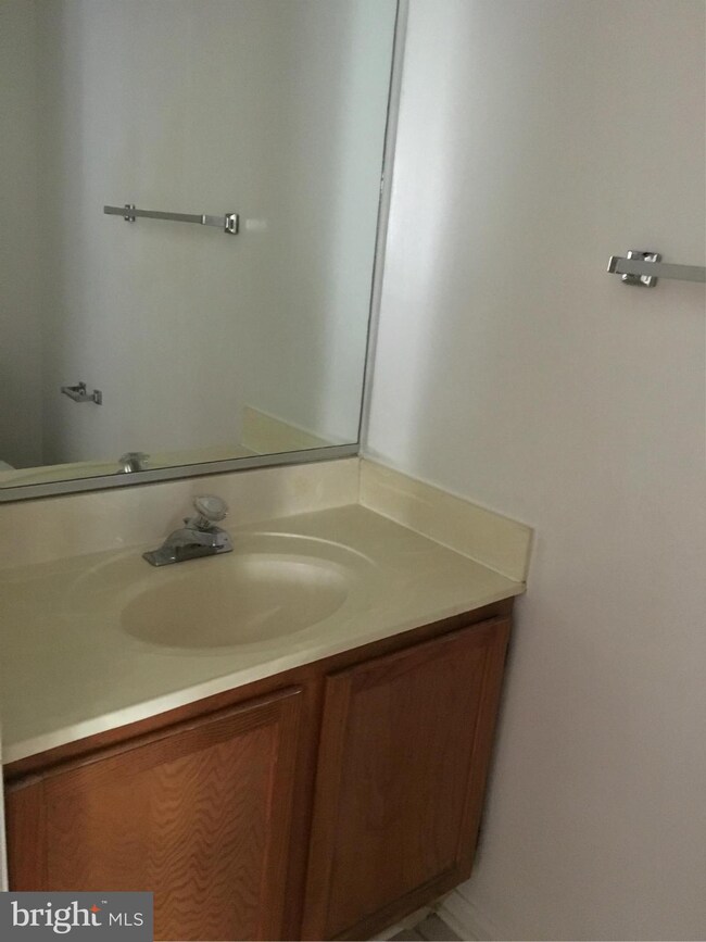 20001 Apperson Place, Germantown, MD 20876 - photo 3