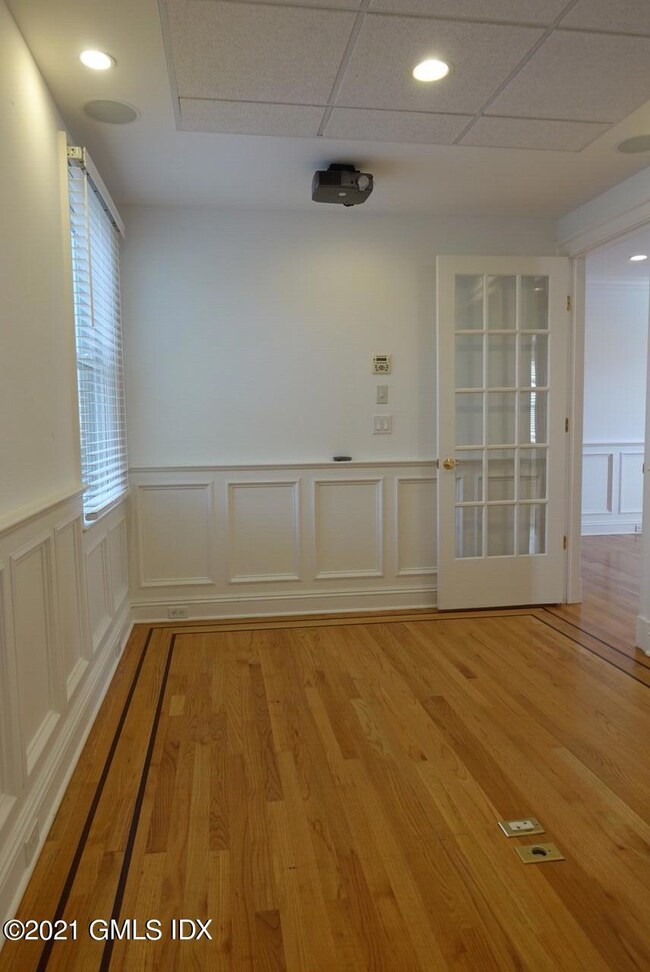 23 Benedict Place unit 3, Greenwich, CT 06830 - photo 5