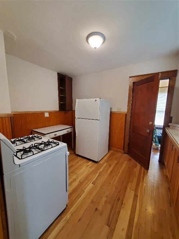 28 Louisa St, Binghamton, NY 13904 - photo 4