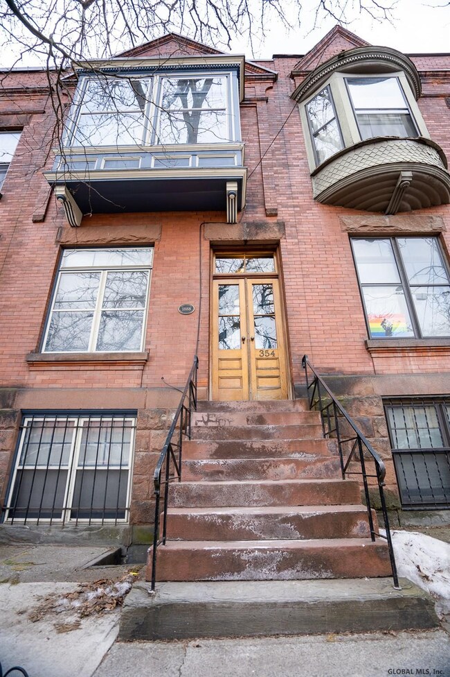 354 Hamilton St, Albany, NY 12210 - photo 2
