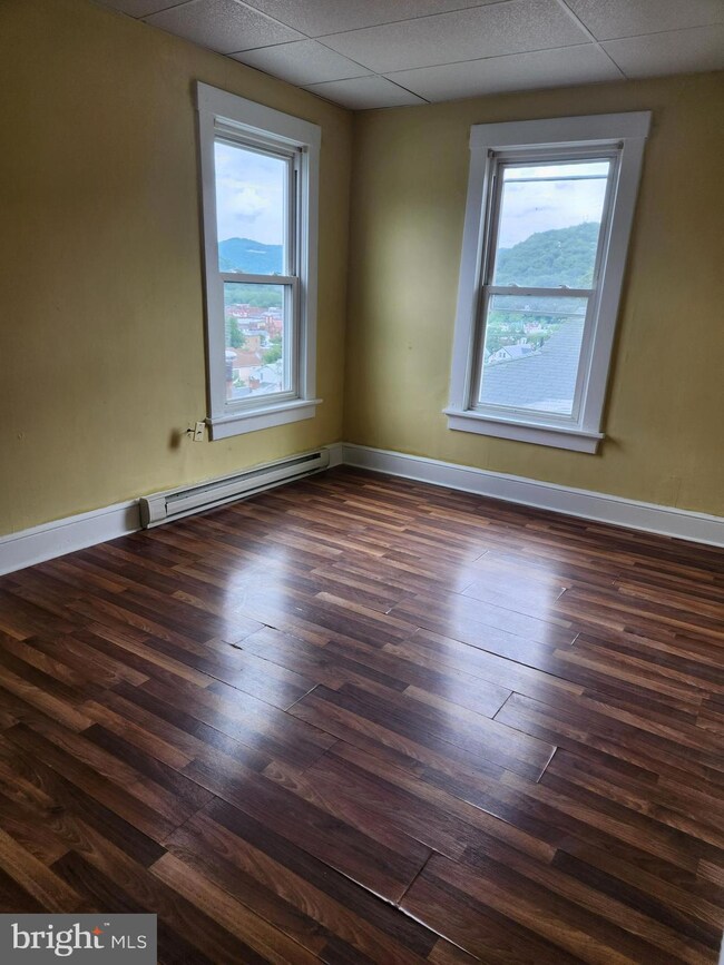 108 Fort Ave unit 11, Keyser, WV 26726 - photo 6