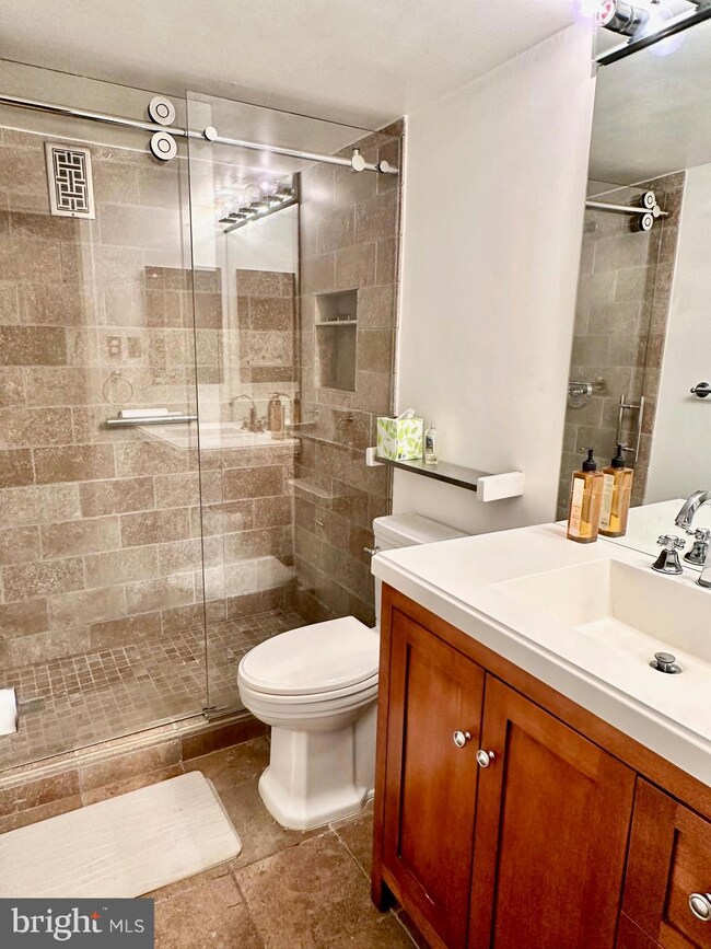 Van Ness North unit 514, Washington, DC 20008 - photo 6