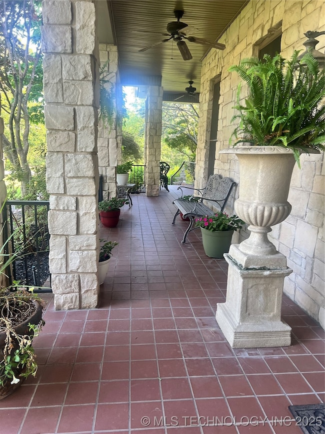 910 Summit Ridge, McAlester, OK 74501 - photo 2