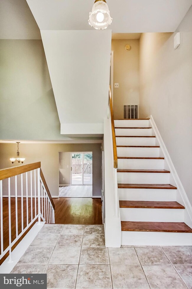 3302 Buckeye Ln, Fairfax, VA 22033 - photo 5