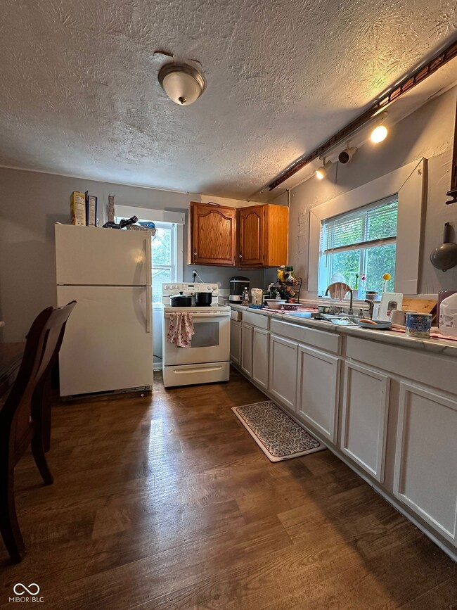 1728 N Somerset Ave, Indianapolis, IN 46222 - photo 4