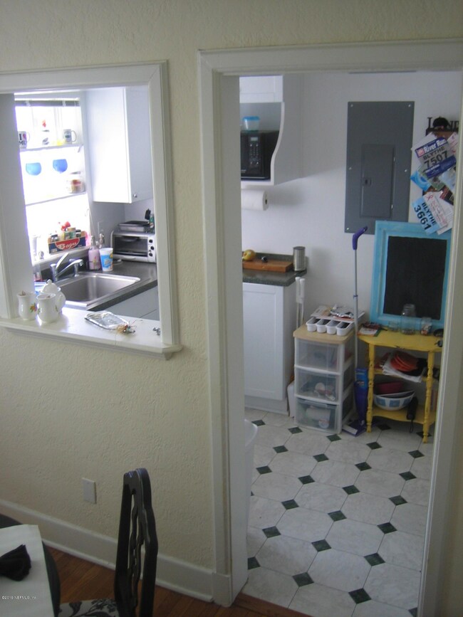 1705 Aberdeen St unit 7, Jacksonville, FL 32205 - photo 2
