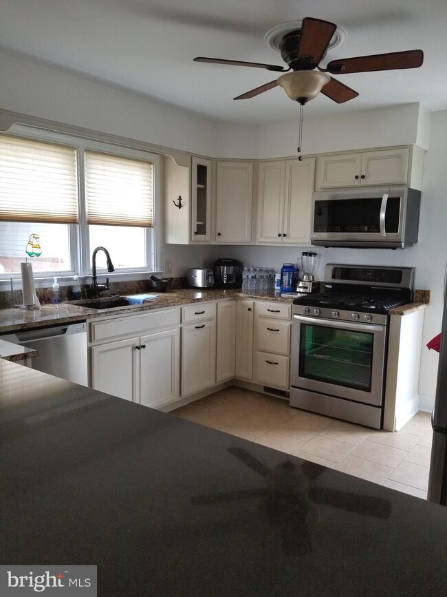 320 Burnside St, Annapolis, MD 21403 - photo 3