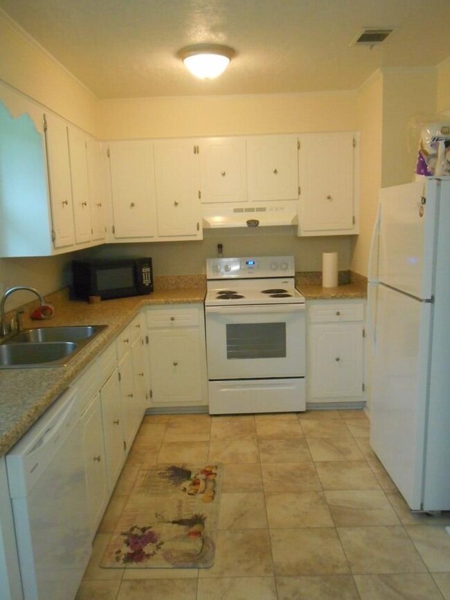 3713 Fairington Dr, Hephzibah, GA 30815 - photo 7