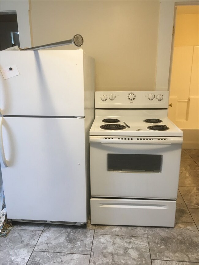 8 Summer St, Penacook, NH 03303 - photo 3