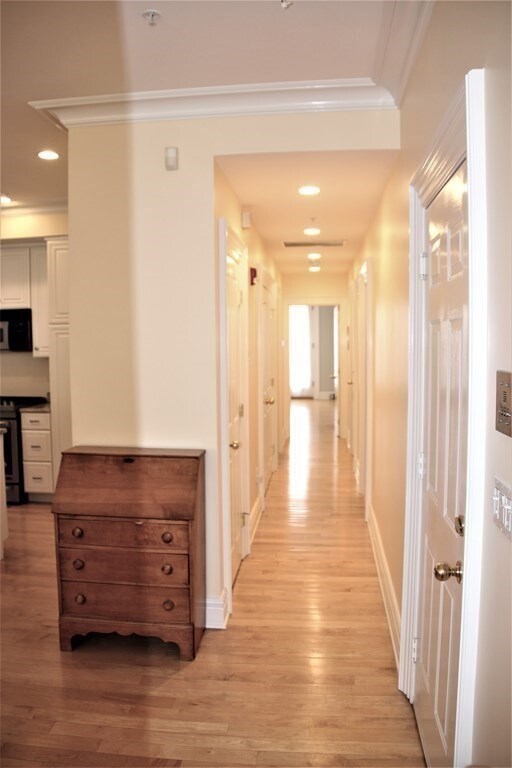 63 Saint Botolph St unit 4, Boston, MA 02116 - photo 7