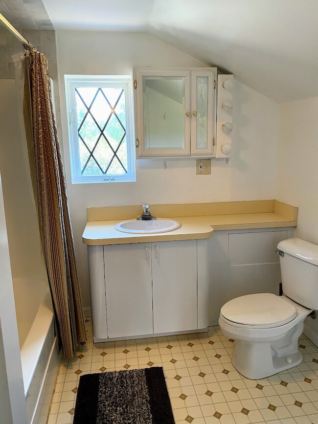 second floor bathroom for the apartment/related li