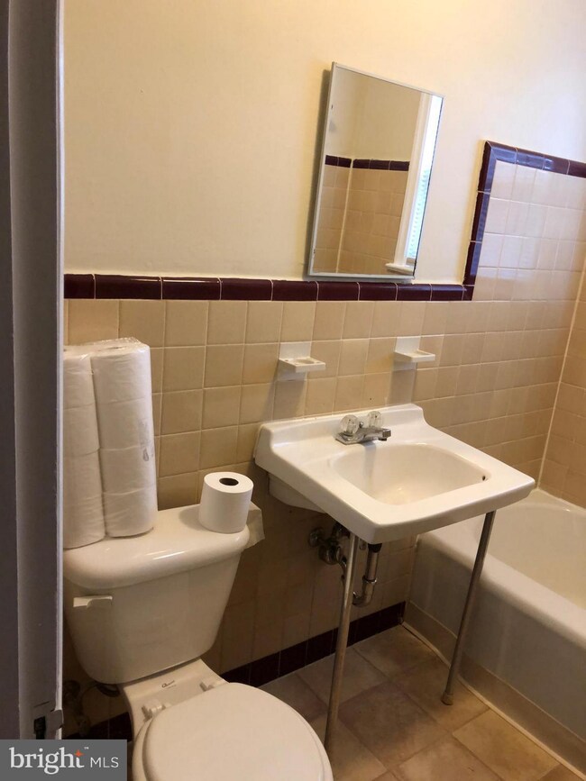 209 S Warner St, Woodbury, NJ 08096 - photo 3