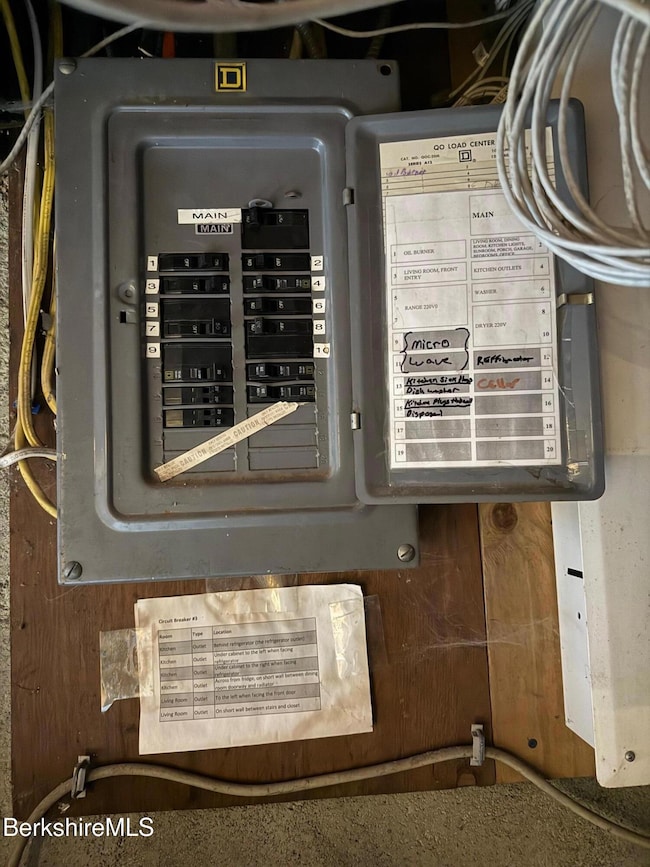 121 Edward Ave, Pittsfield, MA 01201 - photo 6