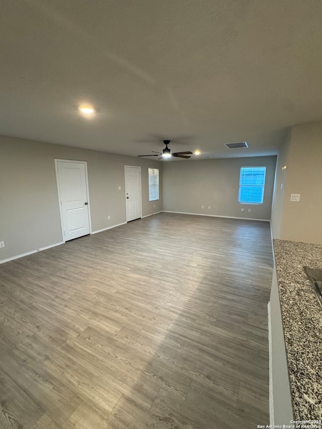 10531 Varmus Dr, Converse, TX 78109 - photo 4