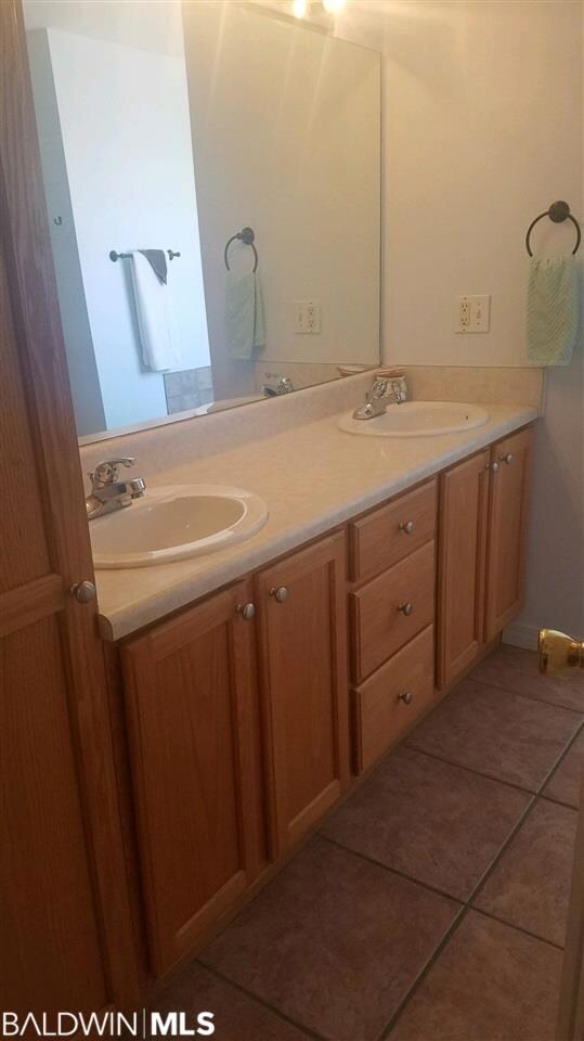 5781 Shady Woods Ct, Gulf Shores, AL 36542 - photo 2