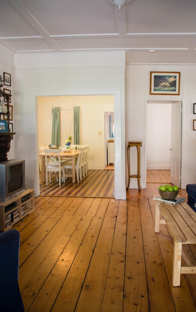 22 Narragansett Ave, Edgartown, MA 02539 - photo 5