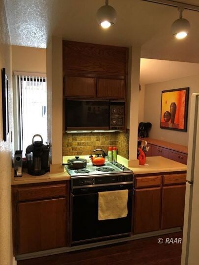 Electric range/oven/microwave
