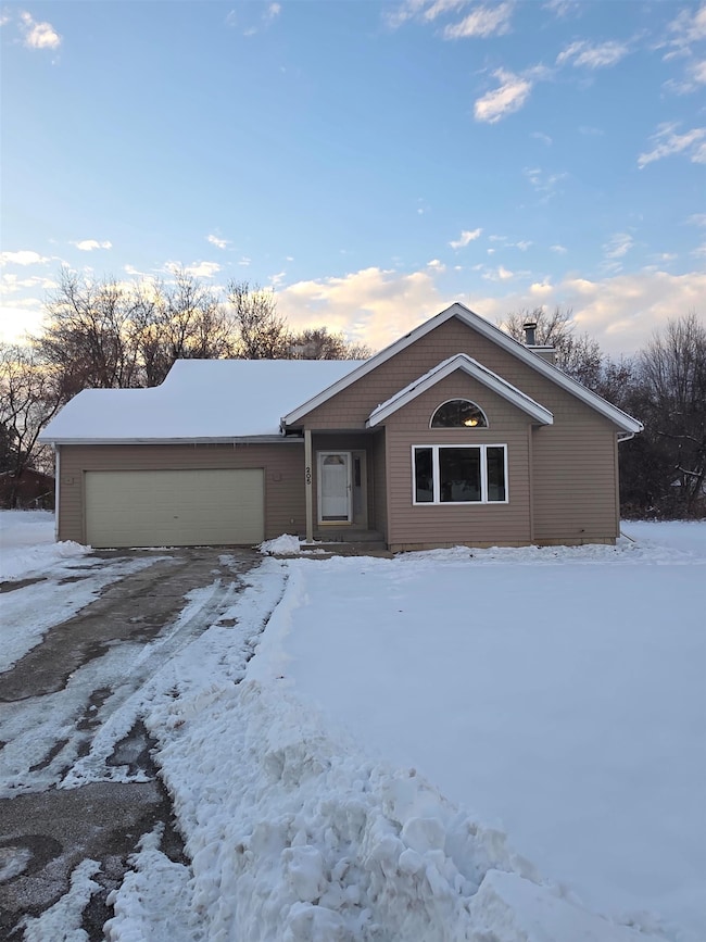 205 Gables Dr SW, Poplar Grove, IL 61065 - photo 2