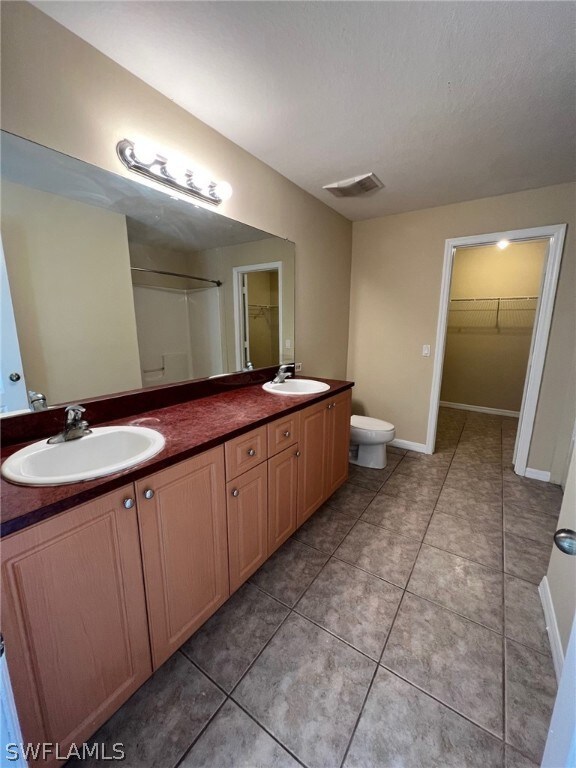 1240 Hillcrest St E, Lehigh Acres, FL 33974 - photo 5