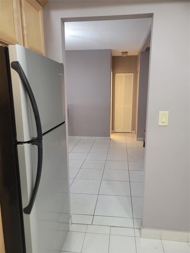 unlisted-address, Hallandale Beach, FL 33009 - photo 6