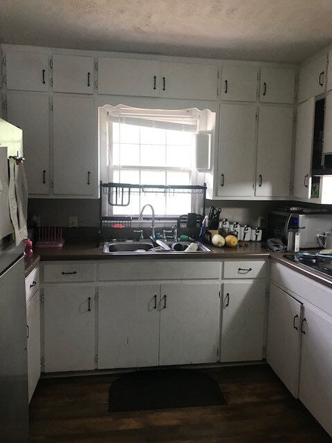 4515 Tennessee 49, Tennessee Ridge, TN 37178 - photo 3