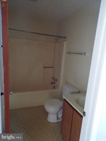 301 N Main St, Edinburg, VA 22824 - photo 4