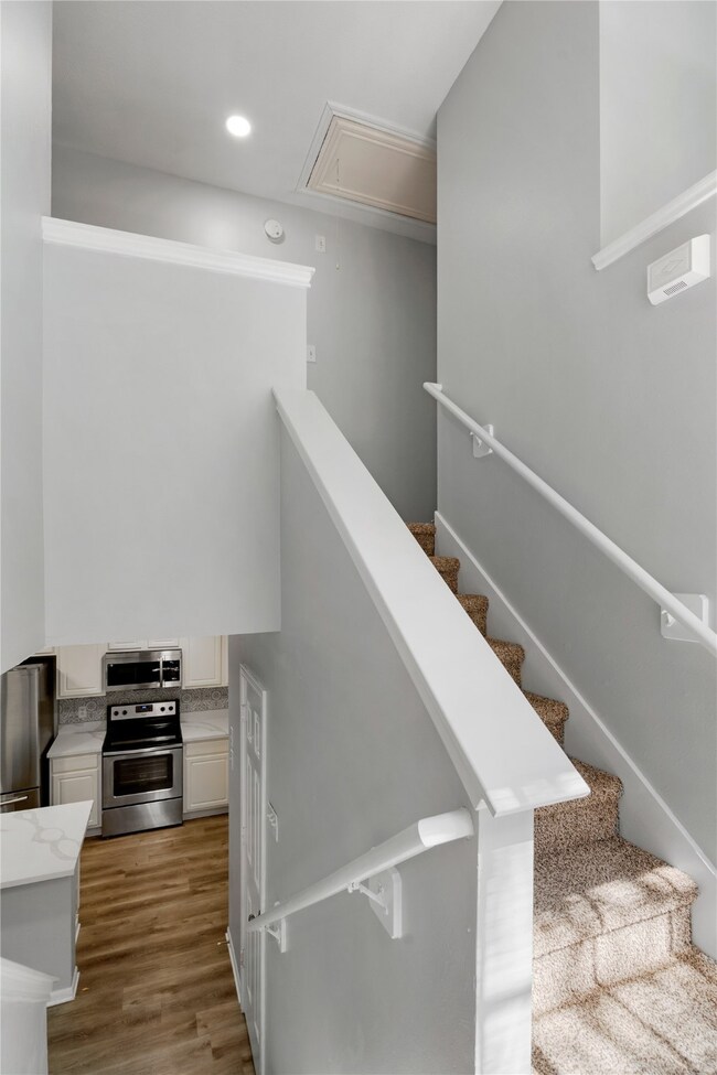 38 N Walden Elms Cir, Spring, TX 77382 - photo 3