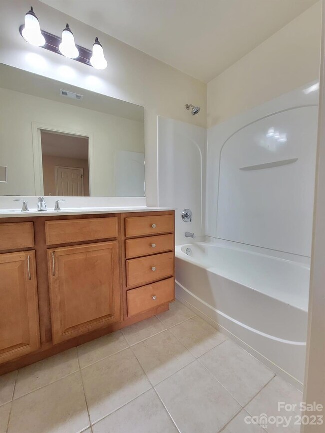 77 Rotunda Cir, Asheville, NC 28806 - photo 6