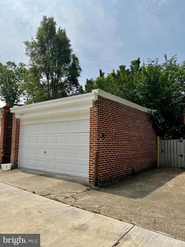 2025 Allen Place NW, Washington, DC 20009 - photo 2