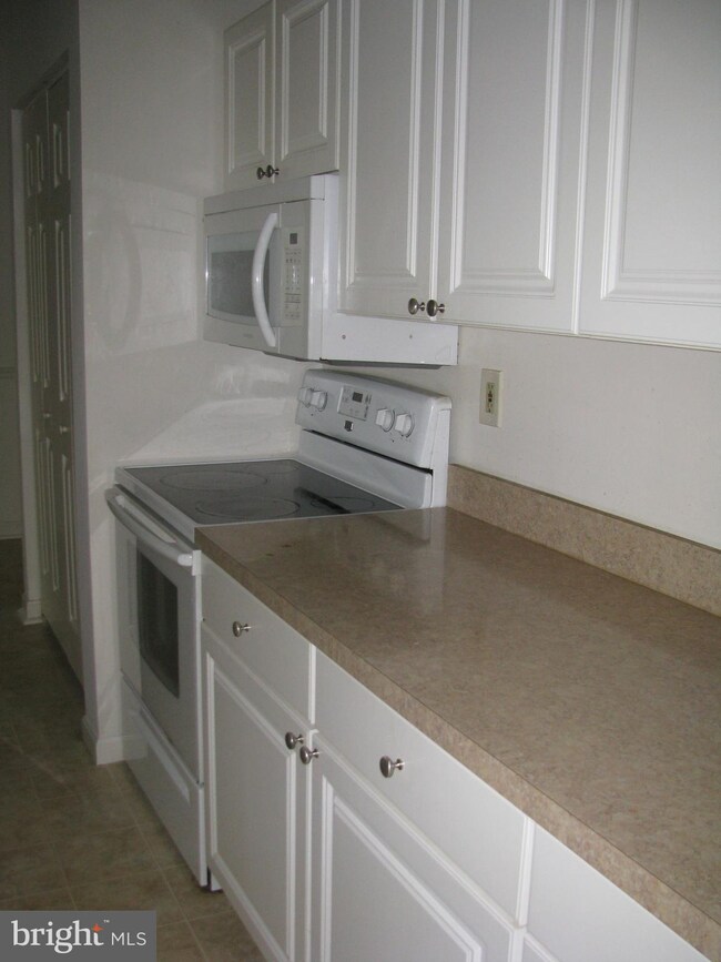 204 Juneberry Way unit 3, Glen Burnie, MD 21061 - photo 5