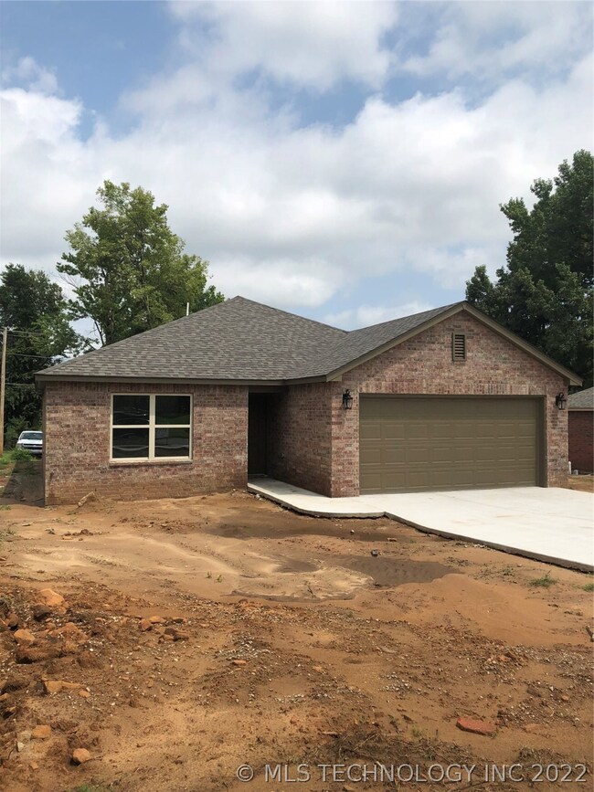 1137 E Mckinley Ave, Sapulpa, OK 74066 - photo 2