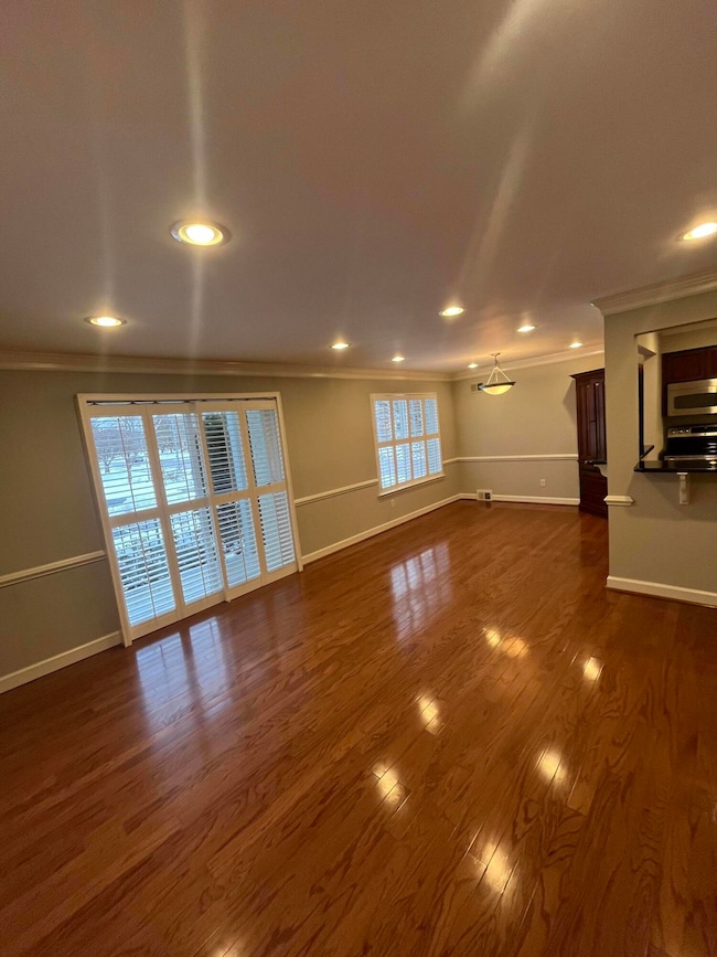 1935 Axtell Dr unit 1, Troy, MI 48084 - photo 3