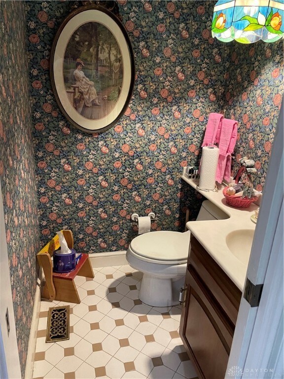 Powder Room
