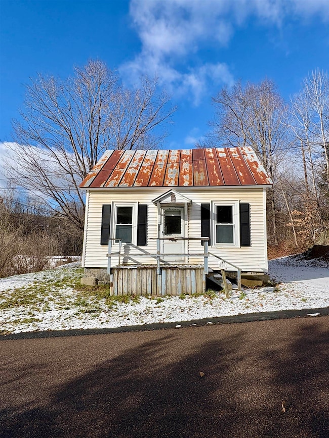 253 King St, Northfield, VT 05663 - photo 4